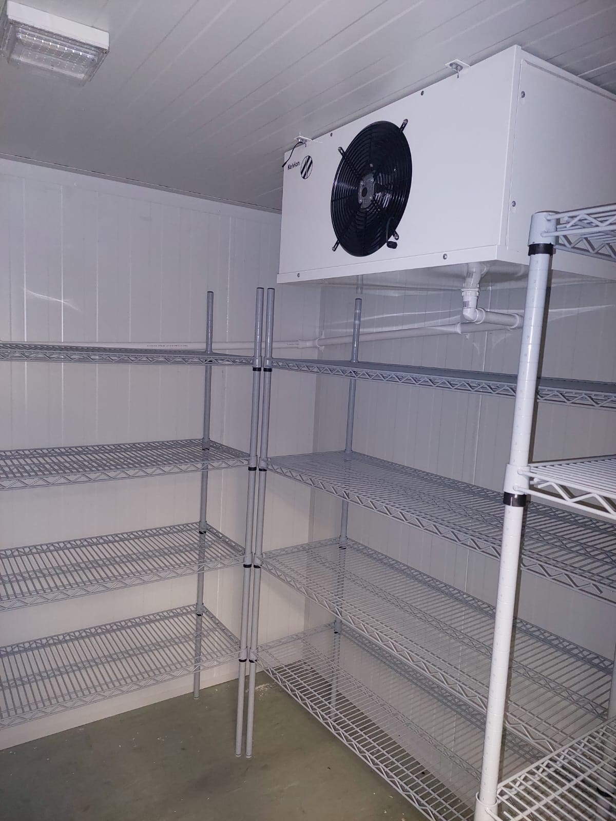 Modular cold rooms and freezer rooms with insulated panels – DLG Shopfitting